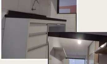 Imagem 3: Apartamento com 2 Quartos (sendo 1 suíte) e Varanda no Centro de Lauro de Freitas