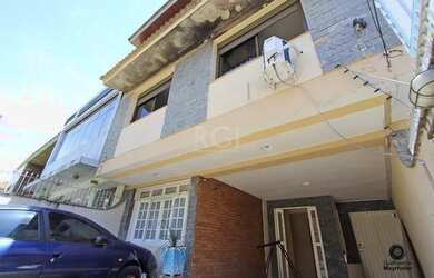 Imagem 3: Casa para Venda - 300m², 6 dormitórios, sendo 1 suites, 3 vagas - Menino Deus