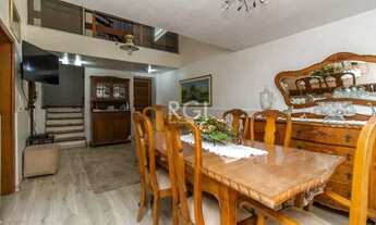 Imagem 3: Casa para Venda - 257m², 6 dormitórios, sendo 4 suites, 3 vagas - Petrópolis