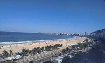 Imagem 4: Fabuloso prédio apartamentos com janelão até o chão