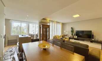 Imagem 2: Apartamento à venda em Centro com 167 m², 3 quartos, 1 suíte, 2 vagas