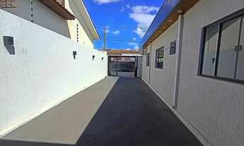 Imagem 2: Casa nova para Alugar centro com ar condicionado, 3 quartos sendo uma suíte com closet em