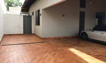 Imagem 3: Sobrado Amplo em Localização Estratégica