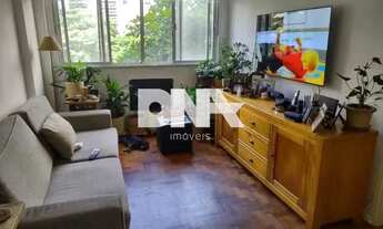 Imagem 2: Botafogo, 2 quartos, sala, cozinha, 2 banheiros, 1 vaga, 78m². Terraço com vista panorâmic