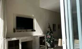 Imagem 4: Linda Casa Alto Padrão no Campeche. Mobiliada, amplas abertura, pé direito alto na sala e