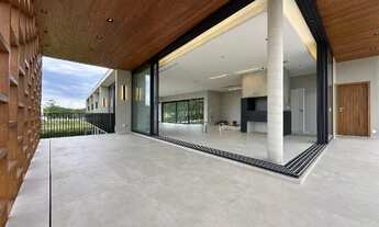 Imagem 7: Casa altíssimo padrão em condomínio com ACESSO PARTICULAR a lagoa no Balneário Rincão