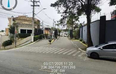 Imagem: Casa de leilão em PITAS / COTIA / SP