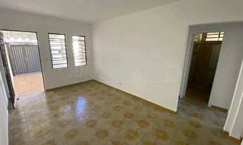 Imagem: Casa para aluguel, 2 quartos, 1 vaga, Jardim