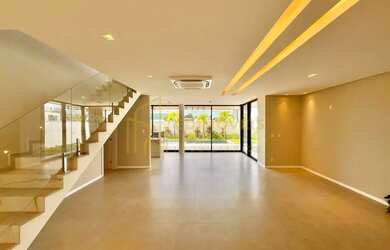 Imagem 4: Jacuhy: Casa duplex de alto padrão com piscina e espaço gourmet!