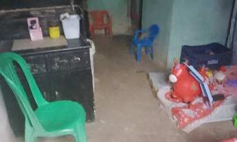 Imagem: Vendo e alugo quartinho com banheiro e uma