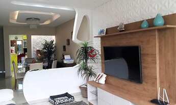 Imagem: Casa com 4 dorm (2 suítes) à venda, 220