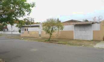 Imagem 2: Porto Alegre - Casa Padrão - Medianeira