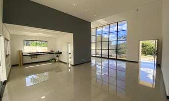 Imagem 3: Casa de condomínio para venda com 270 metros quadrados com 4 quartos