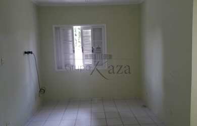 Imagem 6: Sobrado - Locação Residencial - 3 Dorm. - Monte Castelo - 195m²