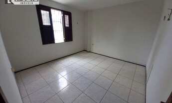 Imagem 6: Apartamento com 2 dormitórios à venda, 85 m² por R$ 185.000,00 - Fátima - Fortaleza/CE