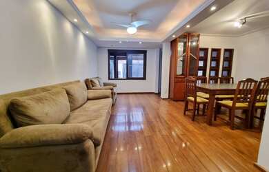 Imagem 4: Porto Alegre - Casa Padrão - Cavalhada