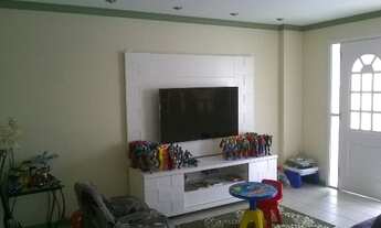 Imagem 5: Casa de condomínio para venda tem 330 metros quadrados com 4 quartos