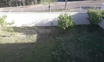 Imagem 4: R- Casa de condomínio sobrado para venda possui 136 metros quadrados com 4 quartos