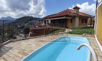 Imagem 2: Casa para venda possui 135 metros quadrados com 4 quartos em Araras - Teresópolis - RJ