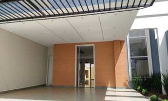 Imagem 2: Sobrado no Tropical 3 com 3 suítes, 2 vagas de garagem e sobra de terreno