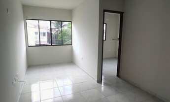 Imagem 2: APENAS 155 MIL! CASAS 03 QTS C/ VARANDA, BELO ACABAMENTO E ÔNIBUS NA PORTA!!