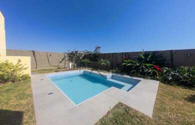 Imagem 5: Casa de condomínio térrea para venda tem 280 metros quadrados com 4 quartos