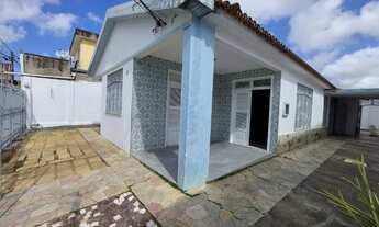 Imagem 3: Casa para venda tem 223 m² com 3 quartos em Joaquim Távora - Fortaleza - CE