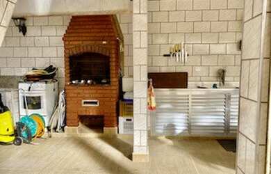 Imagem 2: ÓTIMA CASA COM 3 QUARTOS (1 SUÍTE), COM PISCINA E CHURRASQUEIRA