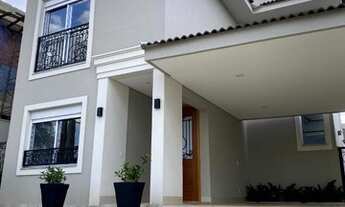 Imagem: Sobrado Village La Montagne