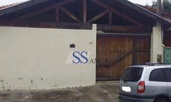 Imagem: Imóvel com porcelanato e garagem toda coberta