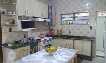 Imagem 7: Casa para Venda em Taubaté, Estiva, 4 dormitórios, 2 suítes, 4 banheiros, 2 vagas