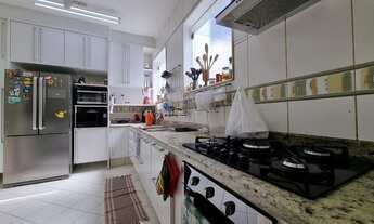 Imagem 2: Casa para Venda em Santos, Gonzaga, 3 dormitórios, 3 suítes, 5 banheiros, 2 vagas