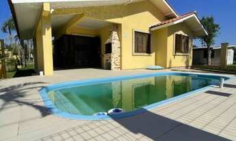 Imagem: CASA COM 4 DORMITÓRIOS À 150 METROS DA