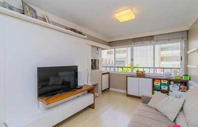 Imagem 4: Porto Alegre - Apartamento Padrão - Mont Serrat