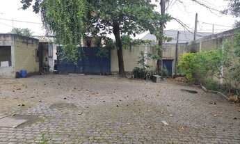 Imagem 5: Galpão/Depósito/Armazém para aluguel com 1000 metros quadrados entrada para caminhões