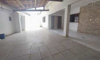 Imagem 5: Casa para venda tem 220 metros quadrados com 3 quartos sendo os 3 suítes, Tabuleiro