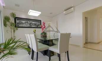 Imagem 6: Apartamento para aluguel possui 231 metros quadrados com 4 quartos