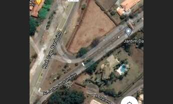 Imagem 1: Terreno plano, 4.000 m2, estritamente comercial, esquina com a rodovia Capitão Barduino