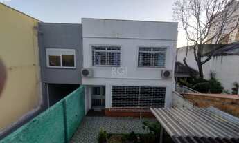 Imagem 14: São duas casas de 02 dormitórios com 03 vagas no Bairro Santana