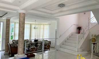 Imagem 3: Casa à Venda no Condomínio Burle Marx, 430m², 4 Suítes, Piscina, Churrasqueira e 8 Vagas