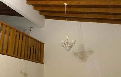 Imagem 7: Casa de condomínio para venda com lindíssimo paisagismo em local privilegiado!