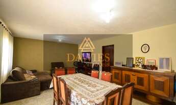 Imagem 7: Casa para venda tem 300 metros quadrados com 5 quartos em Cajuru - Curitiba - PR