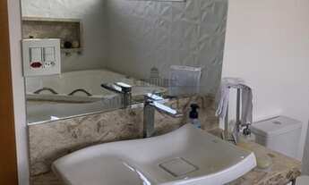 Imagem 5: Sobrado 244m²- 3 quartos (suítes)- aquecimento solar, hidromassagem- gramado