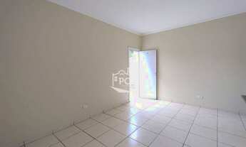 Imagem 4: Kitnet em ótima localização, com 1 dormitório para alugar na região central, sendo 30 m²