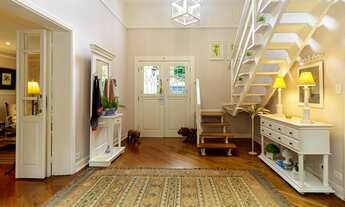 Imagem 5: Casa Charmosa à venda no coração do Capivari em Campos do Jordão