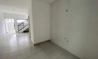 Imagem 6: Sobrado para venda com 80 metros quadrados com 2 quartos em Itacolomi - Balneário Piçarras