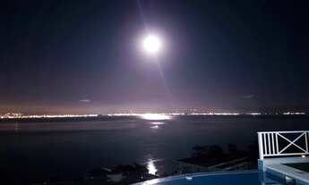 Imagem 6: Casa para aluguel e venda. Com 757 metros quadrados e 9 quartos em Cacupé - Florianópolis