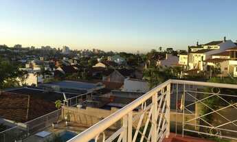 Imagem 2: Casa para venda possui 392 metros quadrados com 5 quartos em Chácara das Pedras - Porto Al