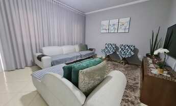 Imagem 5: 3 quartos, sendo: Suíte com armários planejados no quarto Paulinia