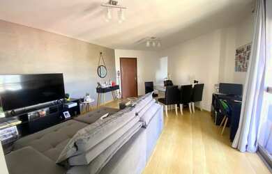 Imagem 2: Apartamento para aluguel e venda possui 68 metros quadrados com 2 quartos